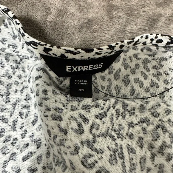 Express Animal Print Set - Picture 3 of 3